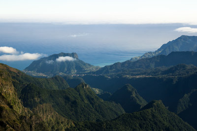 View from the footpath from Pico do Arieiro to Pico Ruivo.