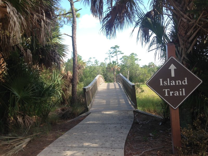 The Castaway Island Trail starts here.