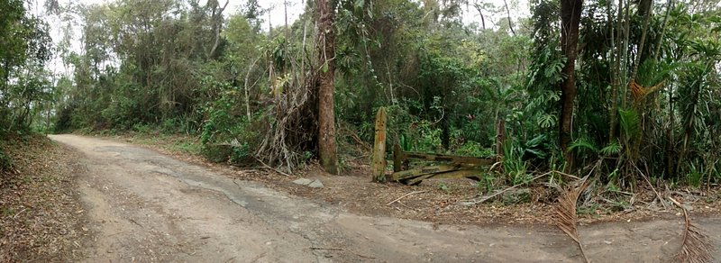 Visão da Porteira Quebrada, entrada da trilha da Rampa Antiga - Another view of the trailhead