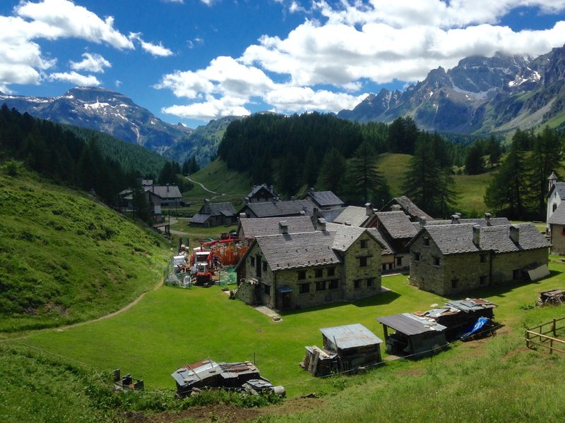 Campriolo is a traditional village where the original architecture of the houses in the valley is preserved.