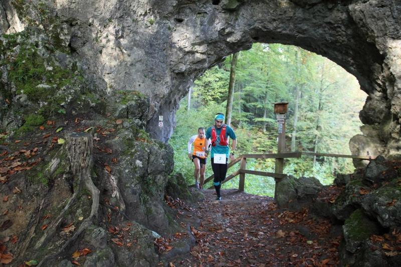 Arriving at Bavarias Top-Geotop "Riesenburg." Photo: Erika Fichtl.