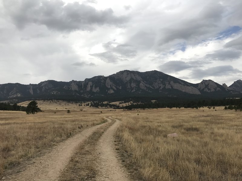 Looking back at Bear and South Boulder peaks from the Lower Big Bluestem Trail.