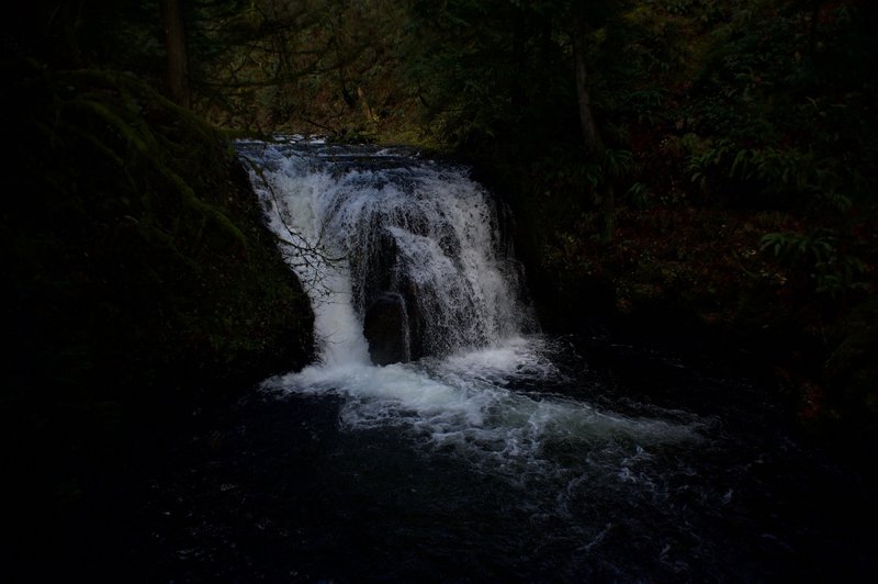 The small waterfall above the the main waterfalls.