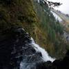 A look from the platform over the edge. You can see the parking area and Columbia River Gorge below.