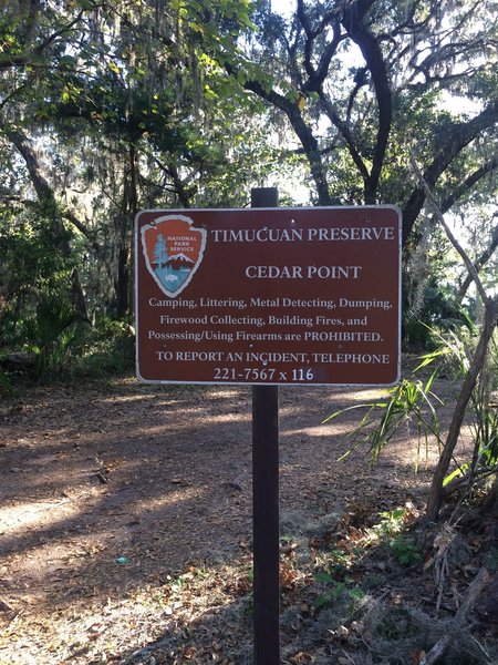 Entrance sign at boat ramp.