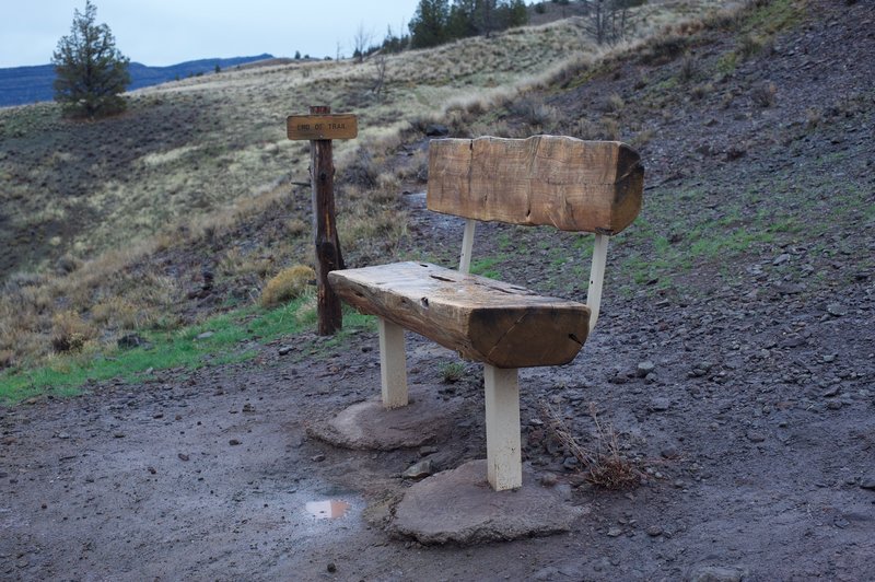 At the end of the trail, there is a bench where you can sit and enjoy the views.