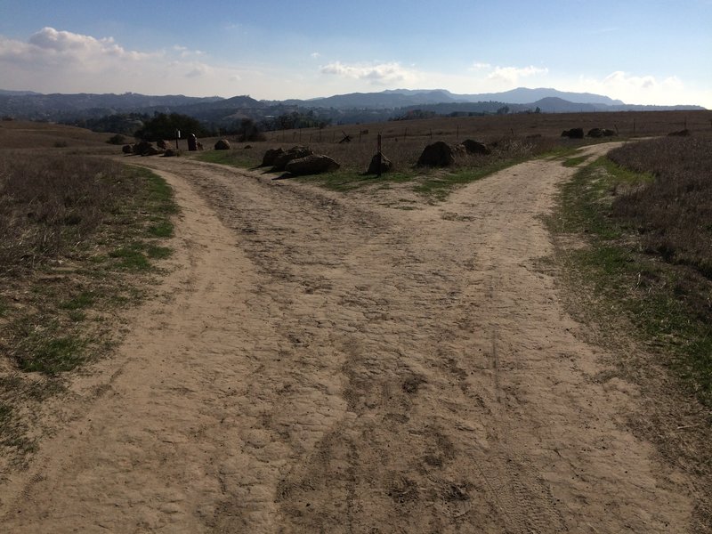 The junction of the Mary Weisbrock Trail and Ahmanson Ranch House Trail is pretty straightforward to navigate.