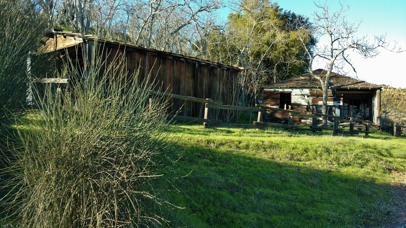 Ruins of the old Mine Hill mine on-site supervisor's home.