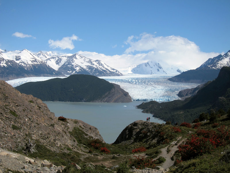 Two couples overlook Glaciar Grey in Parque Nacional Torres del Paine.