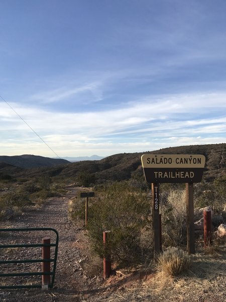 The Salado Canyon Trailhead is easy to find off of Fresnal Canyon Rd.