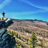 The overlook on Cragway Trail looks up to the mighty summit of Calloway Peak.