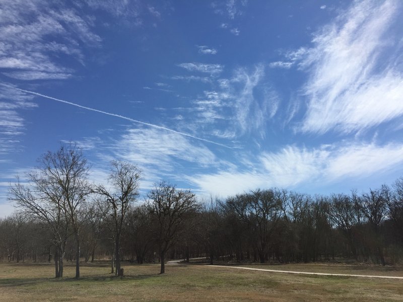 The Woodcrest Park Loop starts with this pleasant view.