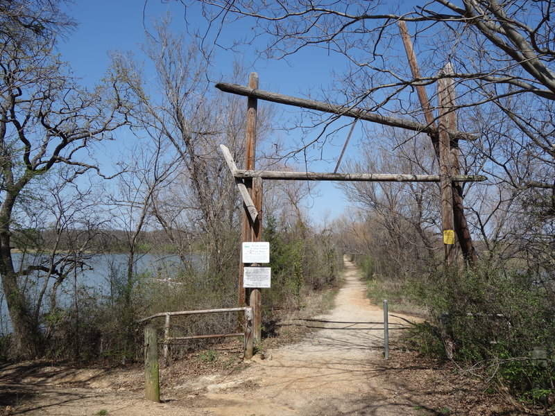 Head north from the entrance to Greer Island to experience a beautiful refuge for egret & heron.