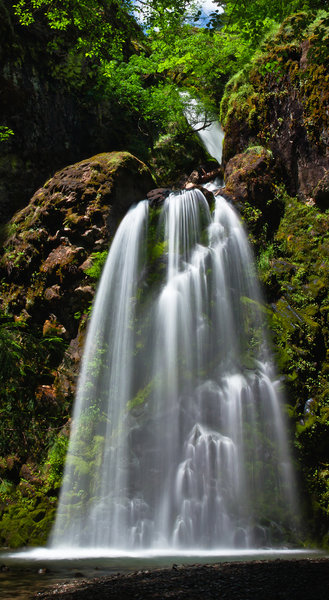 Fall Creek Falls is a must-see in Umpqua National Forest.