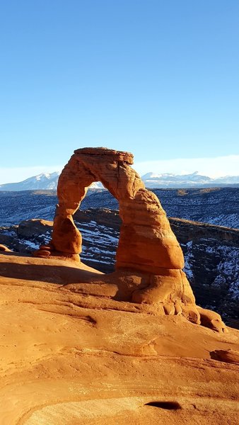 On the last day of 2016, it was actually sunny and somewhat warm at Delicate Arch.