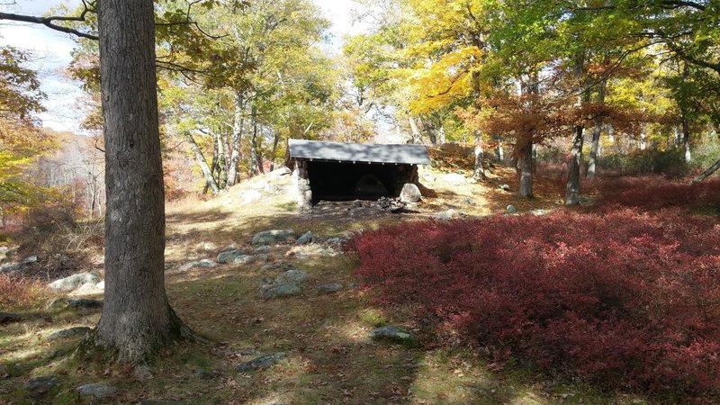 The Dutch Doctor Shelter provides a welcome place to rest your head or eat lunch along the Tuxedo - Mt. Ivy trail.