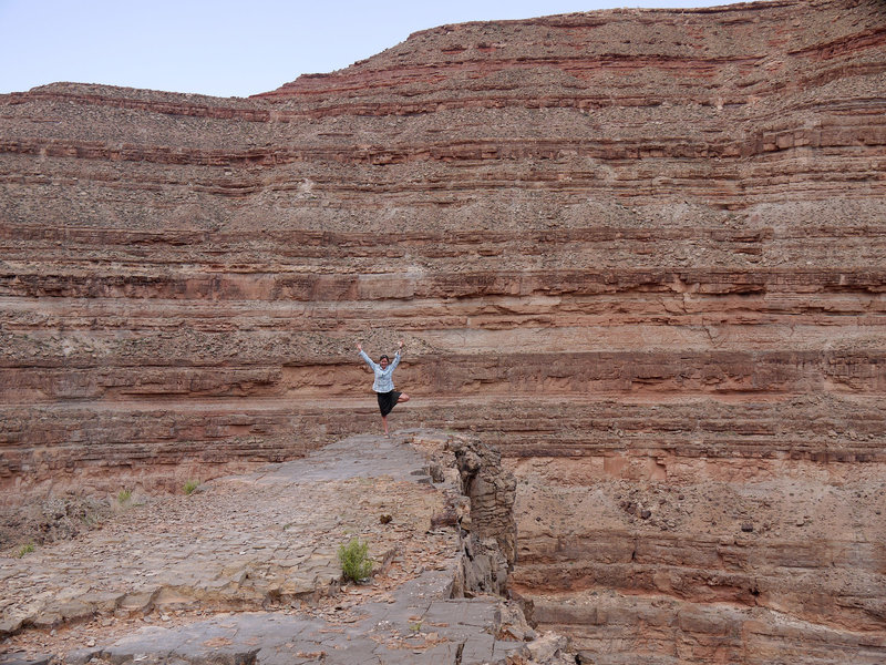 Our river-rafting guide strikes a pose at Horn Point, halfway up the Honaker Trail.