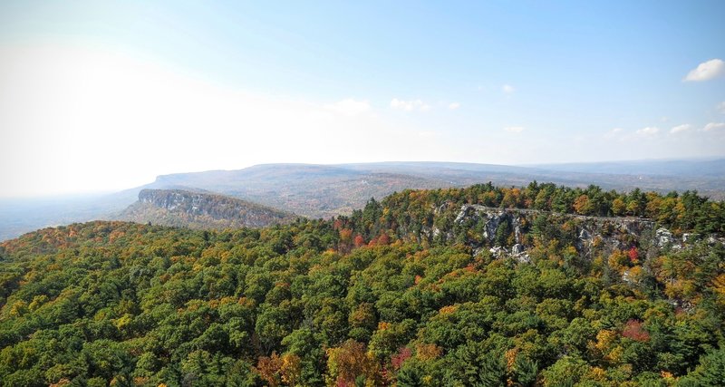 Emerge from the Lemon Squeeze for this rewarding view of the surrounding Catskill Mountains.