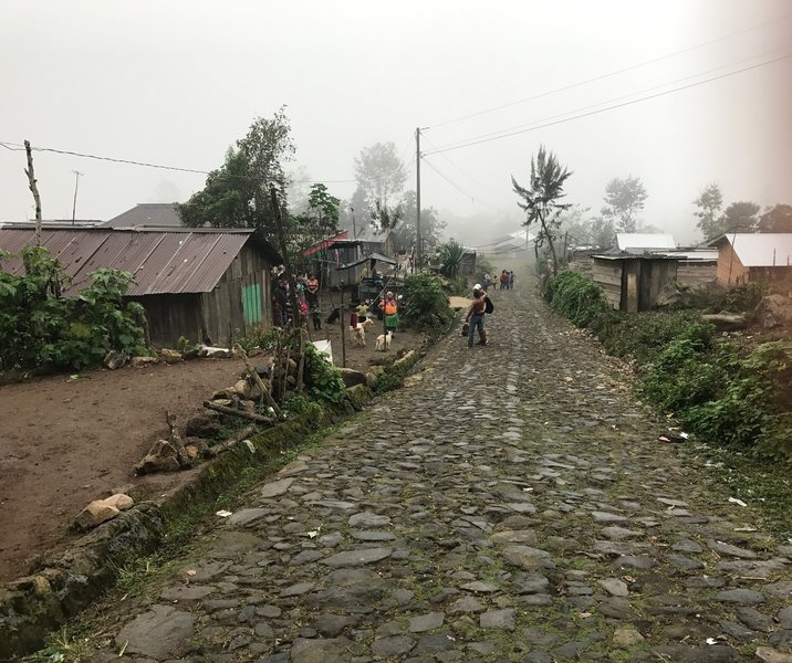 The path to Aldea la Trinidad Tajumulco is cobblestone.