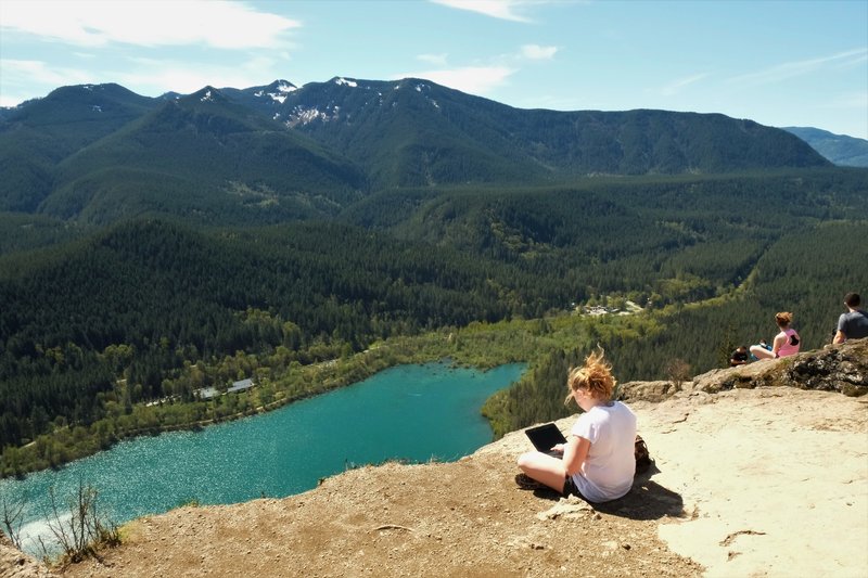 I call this one "Laptop Lady on the Ledge". Clearly, Rattlesnake Mountain is a popular and achievable hike.