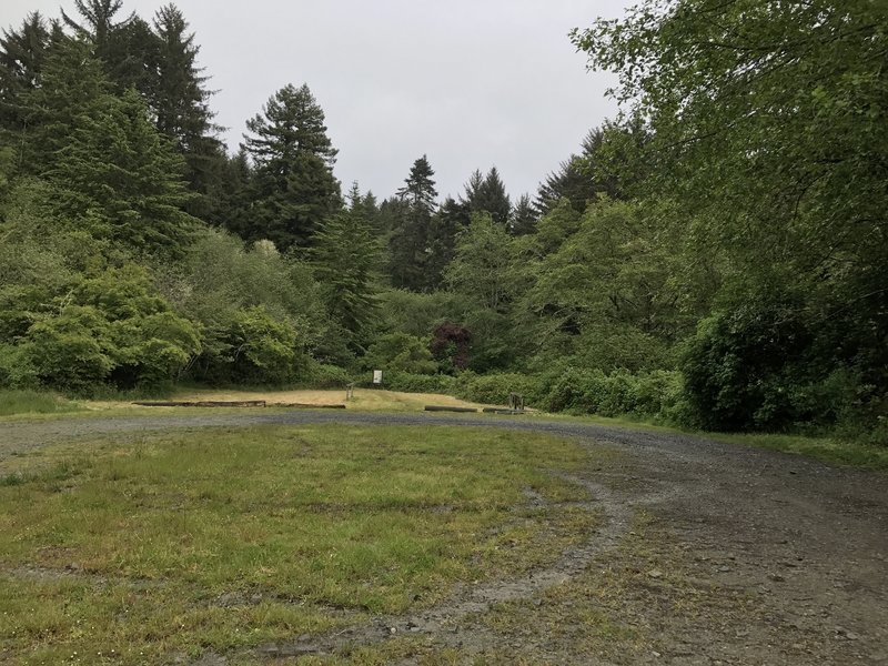 The Mill Creek Horse Trail starts at the end of this parking lot.