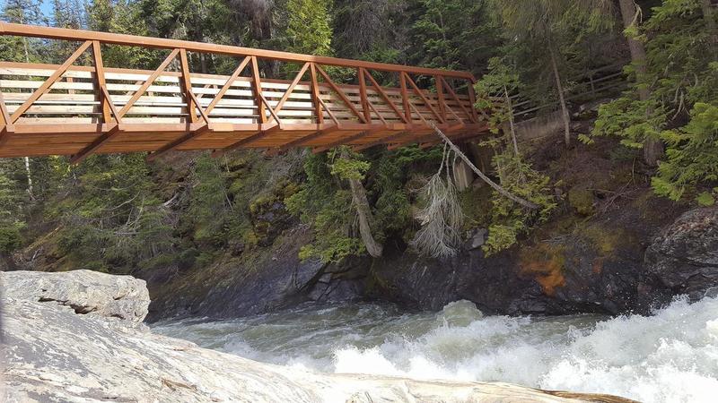 A walking bridge aids your passage over Icicle Creek.