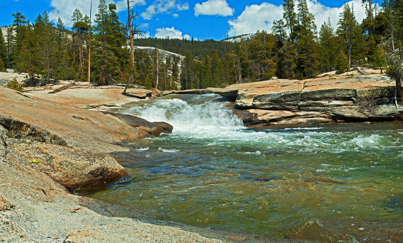 Some of the best pools are just west of where the trail reaches the North Fork Kings River. Swimming is better when the water is lower and warmer.