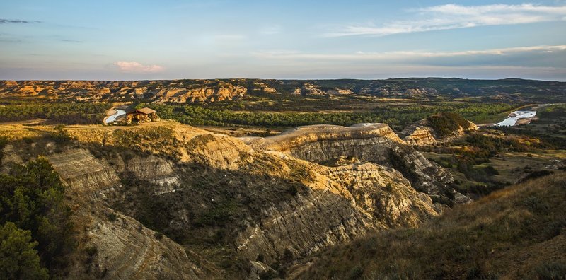 Sunset brings out the rippling topography surrounding the River Bend Overlook. Photo credit: NPS/Dave Bruner.