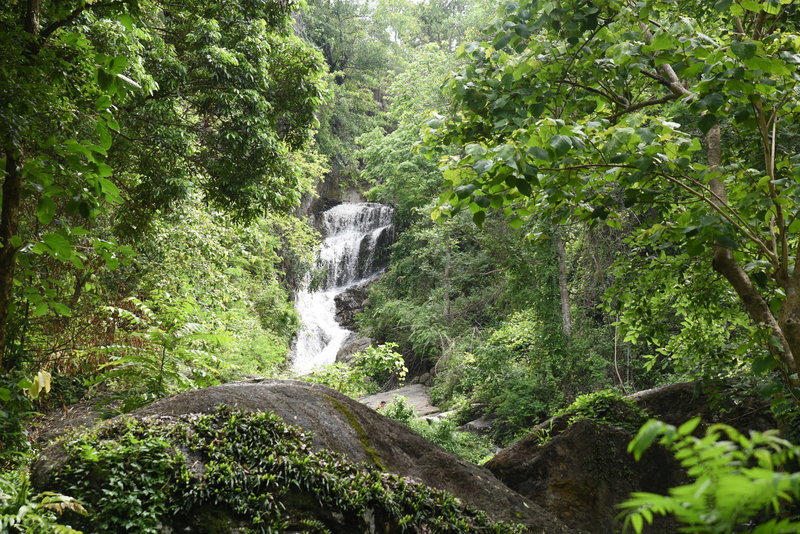 Huay Keaw Waterfall is quite beautiful.