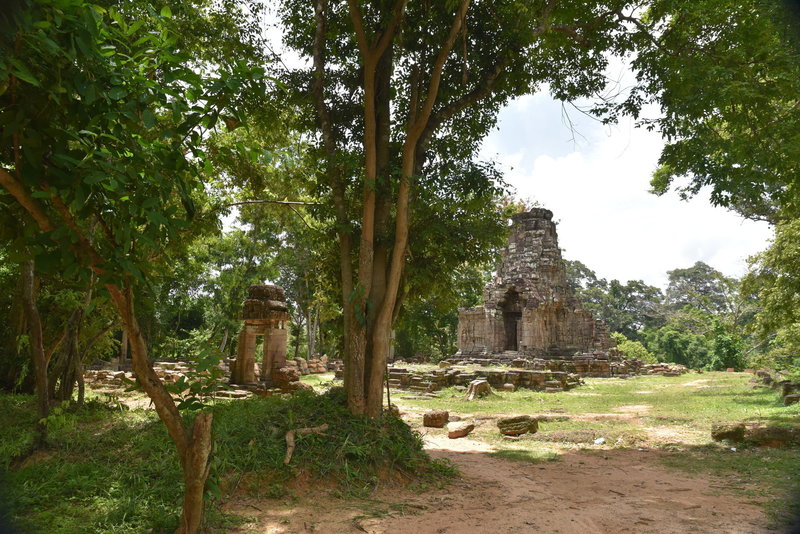 Prasat Chrung - Southeast (Hendrix Temple).