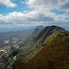 The trail crosses the crest of Serra do Curral.