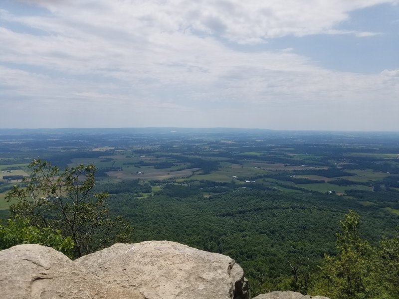 The Flat Rock Trail delivers a bird's eye view of the cumberland valley that's worth the climb.