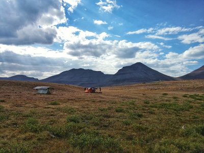 Setting up camp near Tungsten Lake.