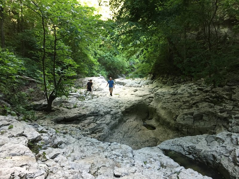 Approaching the falls from the Walls of Jericho.