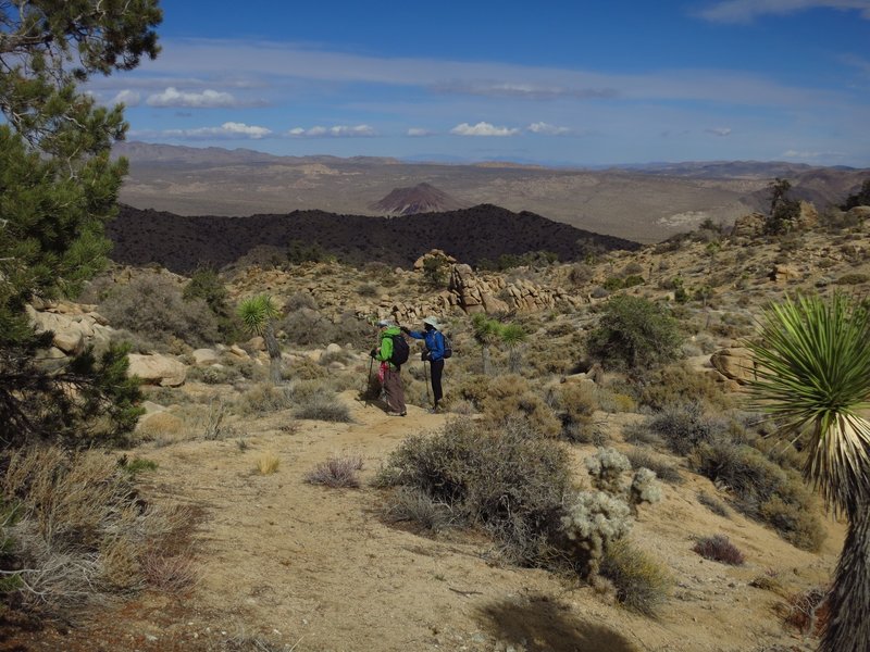 Hiking the Tingman-Holland Mine Spur in January leads to pleasant temperatures and gorgeous views.