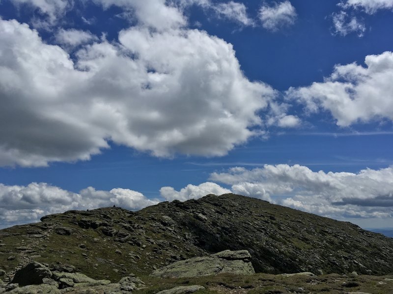 This ridge heads to the summit of Mount Lafayette.