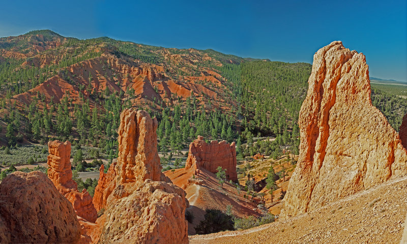 Looking across Red Canyon to the south from somewhat above the Photo Trail