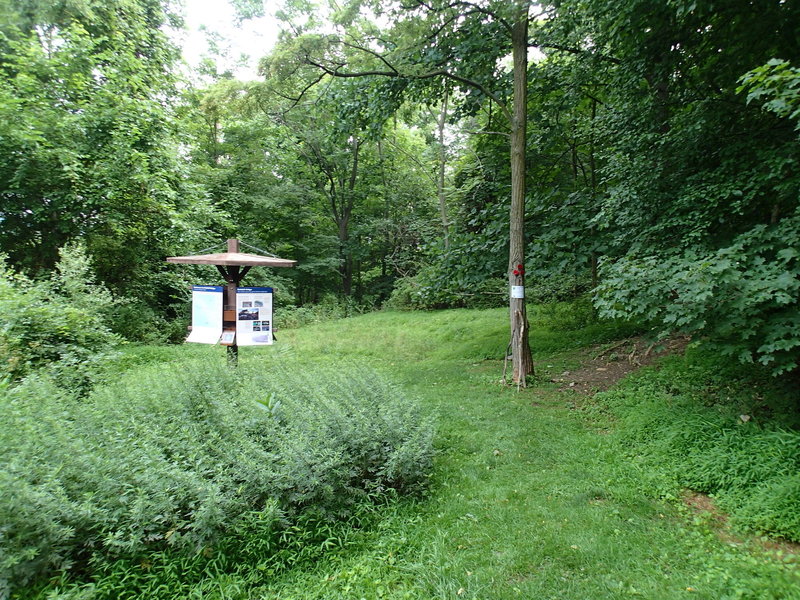 Trailhead for Overlook Trail