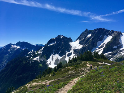 6020ft Sahale Arm, North Cascades National Park.