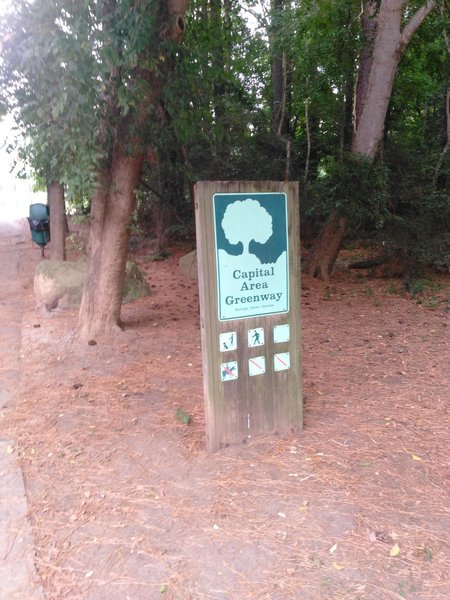 Capital Area Greenway Trailhead at Kiwanis Park