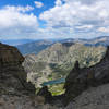 The fast and steep descent down to Pawnee Lake