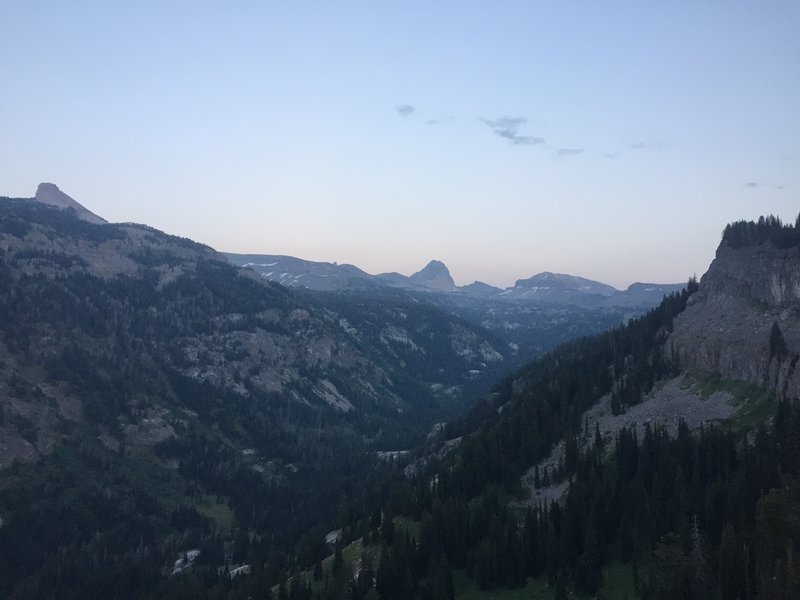 A somewhat hazy view up towards Alaska Basin from the top of the Devil's Stairs, with Mount Buck in the background