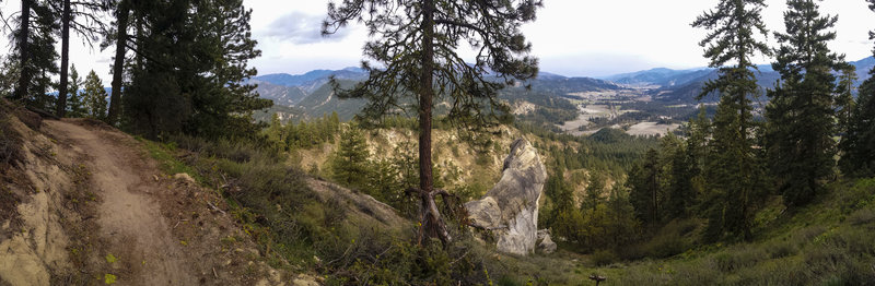 Cool rock on Rosie Boa Trail