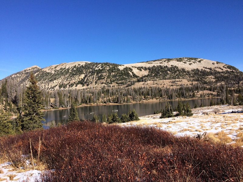 Fall colors at Clyde Lake