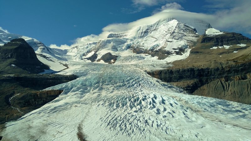 Robson Glacier flowing down from Mt. Robson on the right.