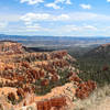 Far reaching views from the Rim Trail between Sunset Point and Sunrise Point