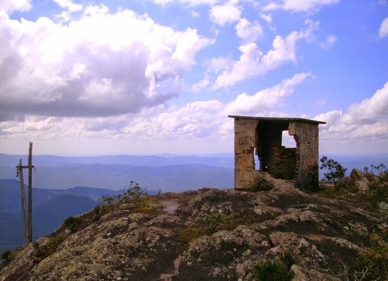 The Carapuça Peak summit.