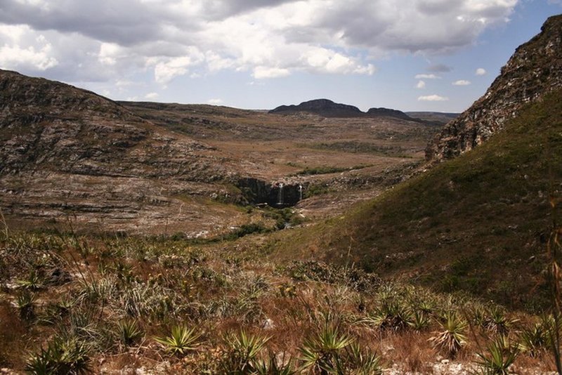 Bicame Waterfall seen from it base.