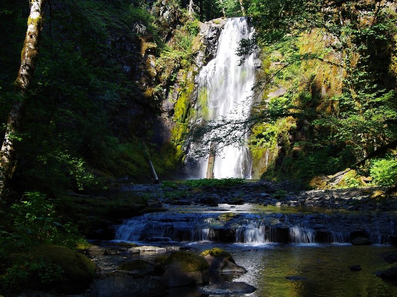 Chinook Creek Falls