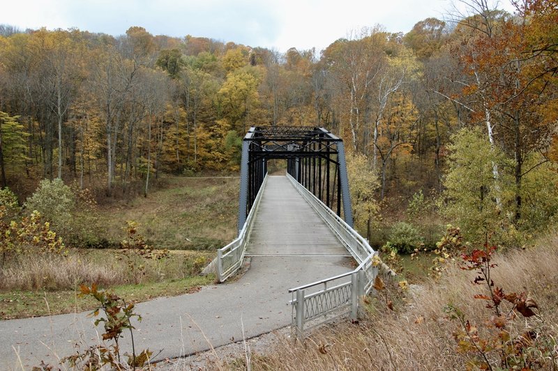 The foot bridge looking back from Rose Island.